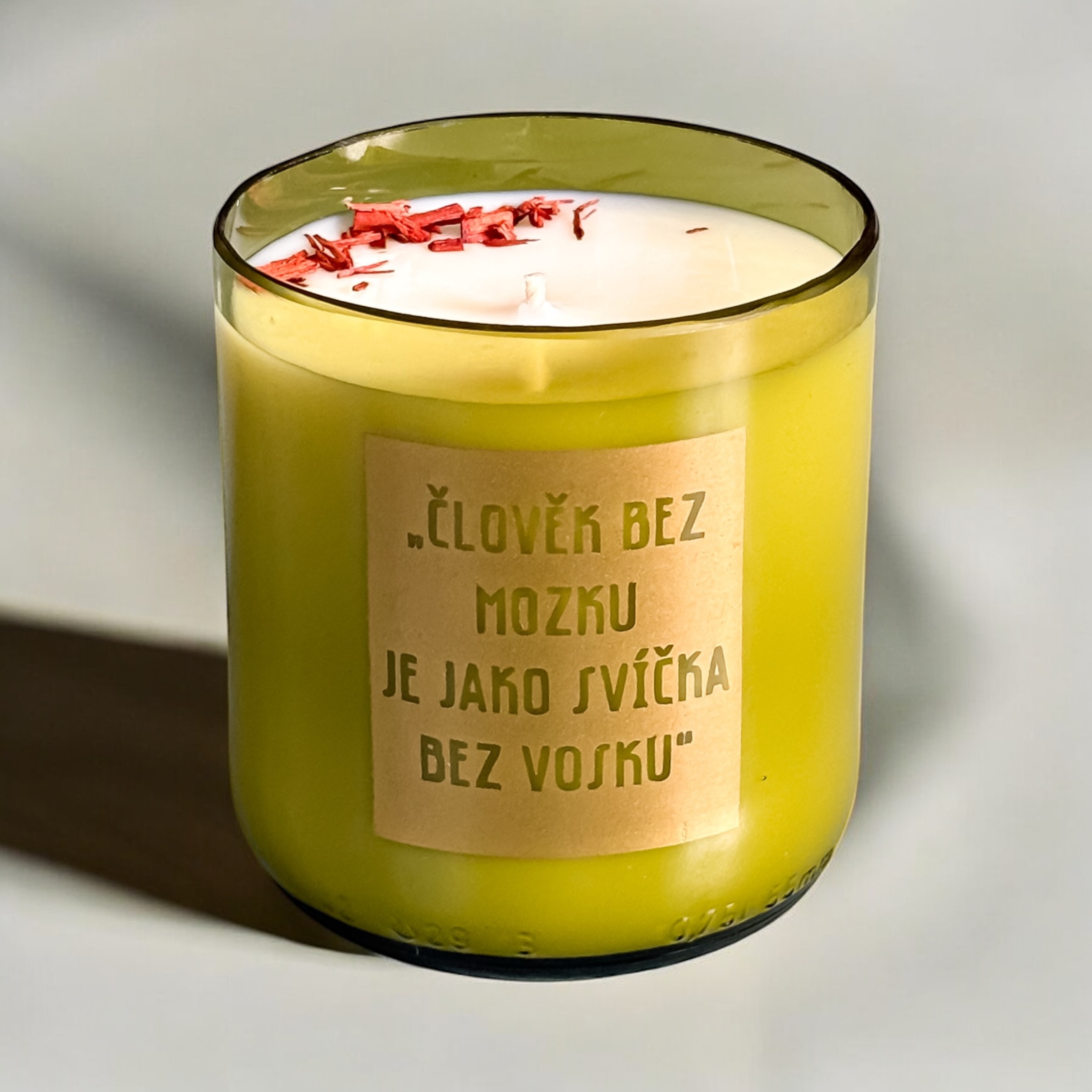 Svíčka v láhvi od vína Bez mozku - Santalové dřevo & Vanilka