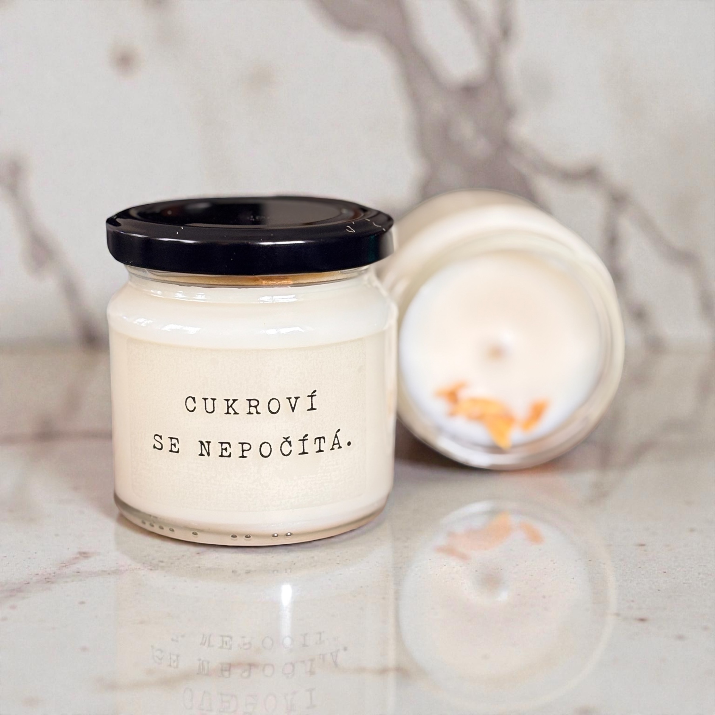 Svíčka "Cukroví se nepočítá" 150 g